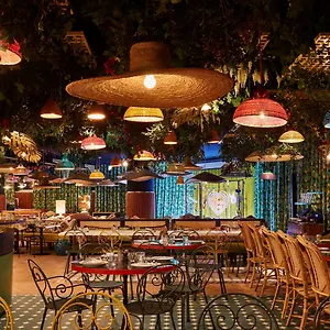 **** Hotel Mama Shelter Italie